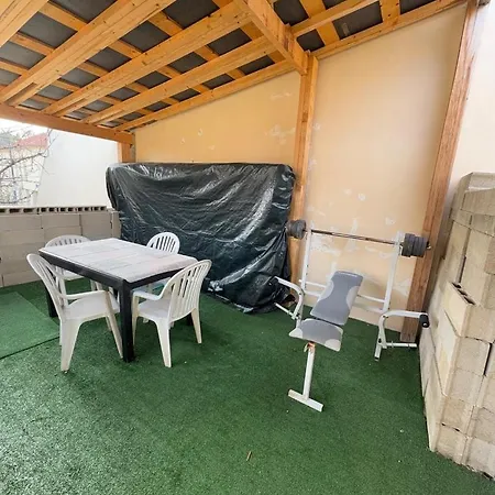 Maison Conviviale - Proche Aéroport Roissy 3*