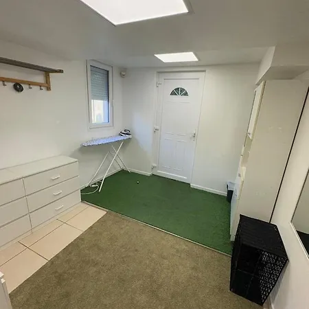 Casa de hóspedes Maison Conviviale - Proche Aeroport Roissy 3*
